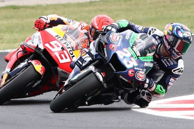 Podium Perdana Terasa Spesial Podium Perdana Terasa Spesial
