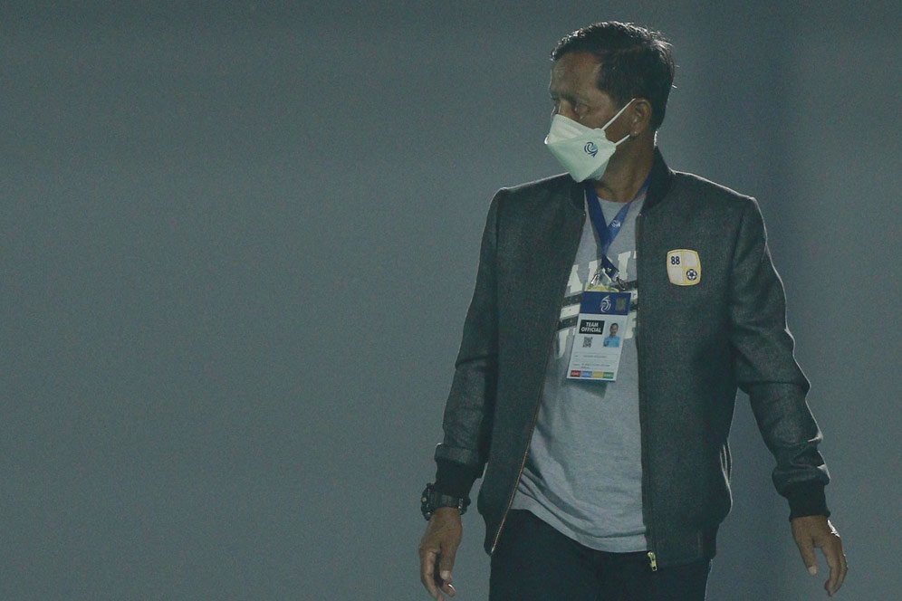 Hadapi Vietnam, Timnas Indonesia Harus Dengar Wejangan dari Djadjang Nurdjaman Hadapi Vietnam, Timnas Indonesia Harus Dengar Wejangan dari Djadjang Nurdjaman