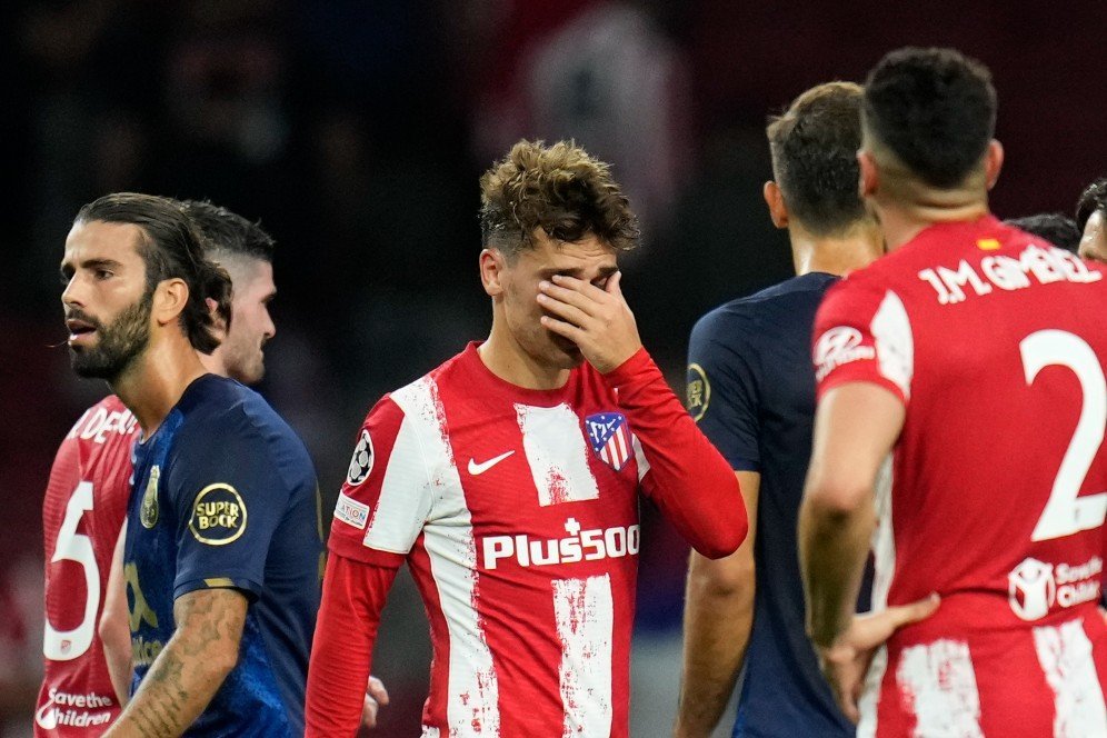 Keringnya Antoine Griezmann: 4 Laga, 214 Menit, 0 Gol, 0 Assist Keringnya Antoine Griezmann: 4 Laga, 214 Menit, 0 Gol, 0 Assist