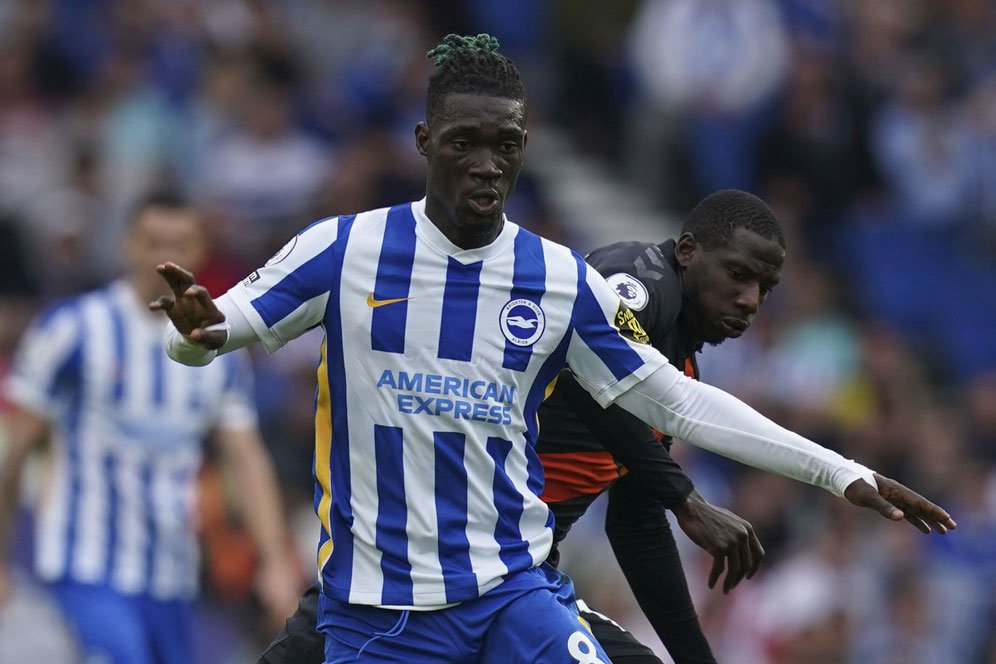 Kalvin Phillips Gagal, Manchester United Beralih ke Yves Bissouma