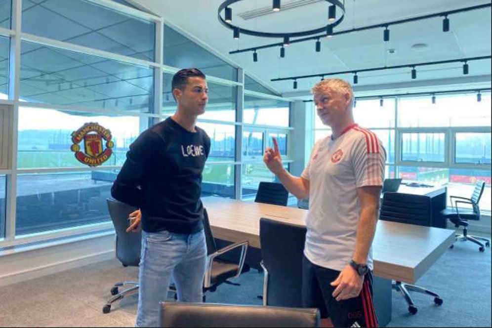 Penegasan Solskjaer: Cristiano Ronaldo Tak Pernah Hampir Gabung Manchester City! Penegasan Solskjaer: Cristiano Ronaldo Tak Pernah Hampir Gabung Manchester City!