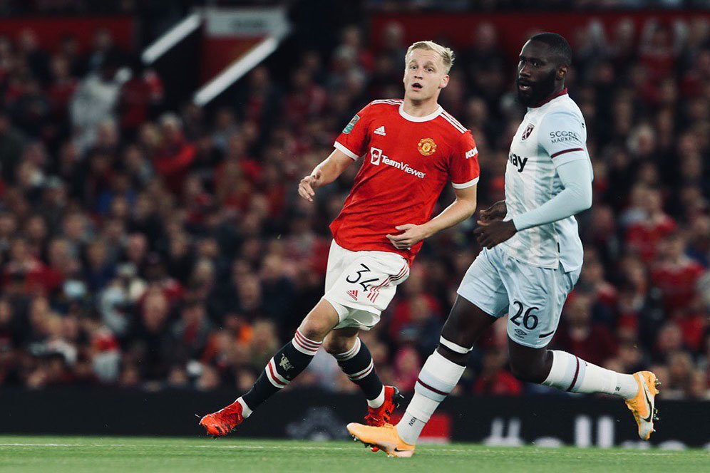 Serius Nih? Legenda Arsenal Sarankan The Gunners Angkut Donny van de Beek dari MU