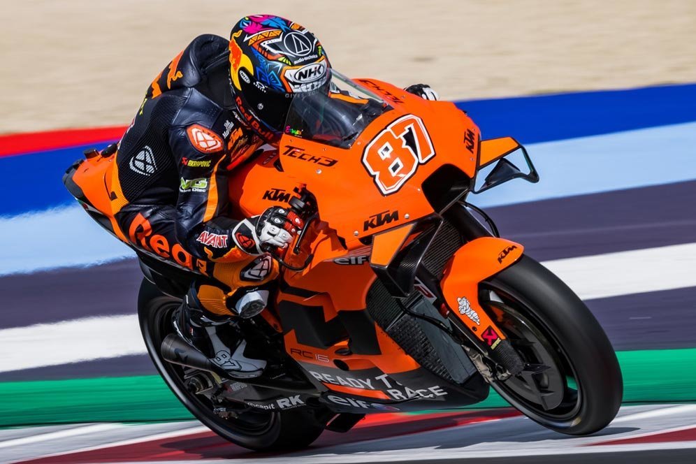 Remy Gardner-Raul Fernandez Girang Akhirnya Jalani Debut di Atas Motor MotoGP Remy Gardner-Raul Fernandez Girang Akhirnya Jalani Debut di Atas Motor MotoGP