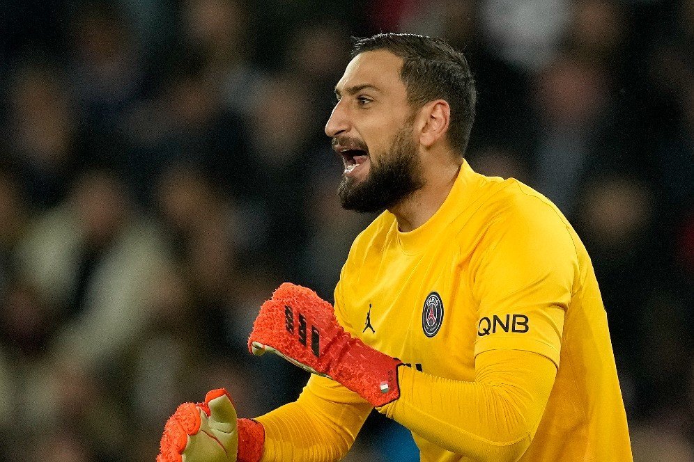 Gianluigi Donnarumma Tinggalkan AC Milan Secara Gratis, yang Salah Klub, Pemain, atau Agen? Gianluigi Donnarumma Tinggalkan AC Milan Secara Gratis, yang Salah Klub, Pemain, atau Agen?