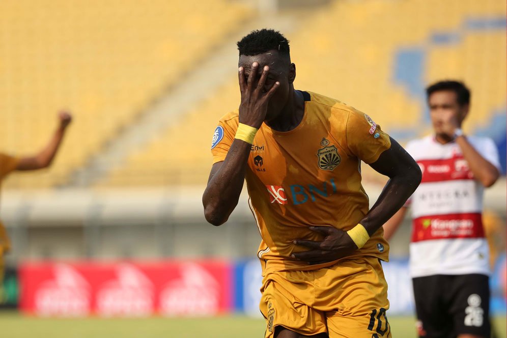 Pengakuan Pelatih Madura United: Pemainnya Takut Menghadapi Ezechiel NDouassel Pengakuan Pelatih Madura United: Pemainnya Takut Menghadapi Ezechiel NDouassel