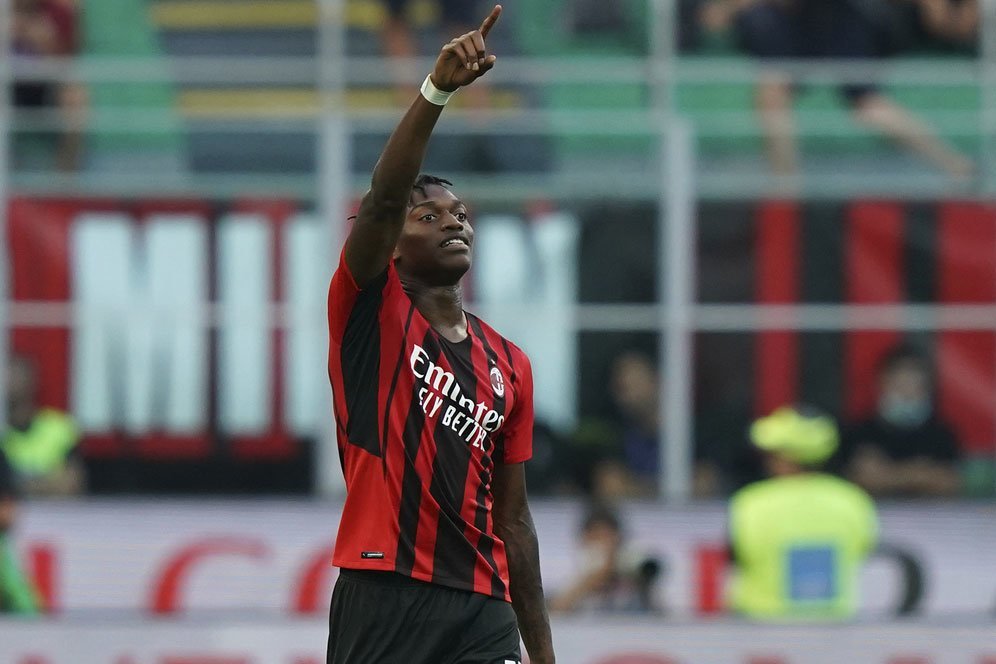 Meski Kerap Menuai Kritikan di Milan, Leao Ternyata Laris Manis Diburu Banyak Klub Meski Kerap Menuai Kritikan di Milan, Leao Ternyata Laris Manis Diburu Banyak Klub