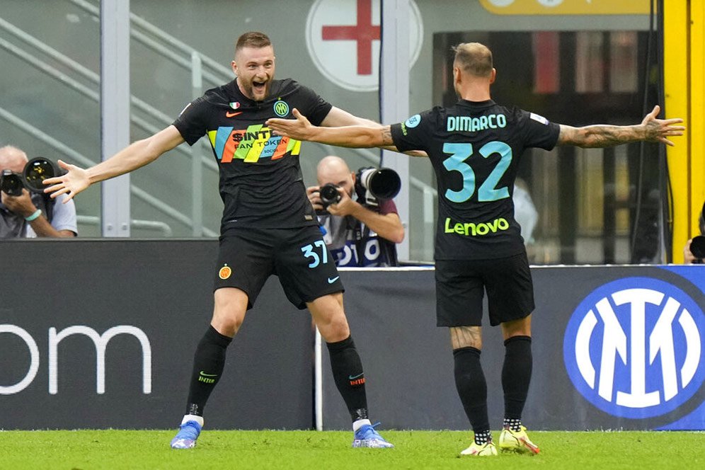 Inter Milan 6, Bologna 1: Dua Sayap Maut, Mengamuk dengan Jersey Baru Inter Milan 6, Bologna 1: Dua Sayap Maut, Mengamuk dengan Jersey Baru