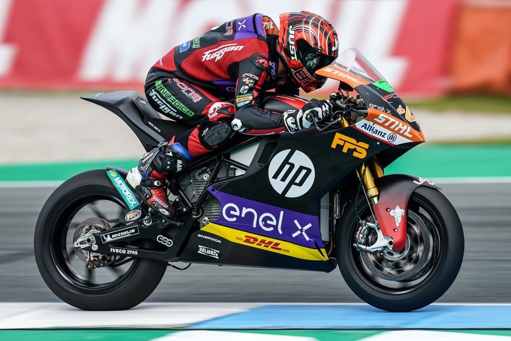 Hasil Race 2 MotoE San Marino: Drama Lap Terakhir, Ferrari Menang, Torres Juara Hasil Race 2 MotoE San Marino: Drama Lap Terakhir, Ferrari Menang, Torres Juara
