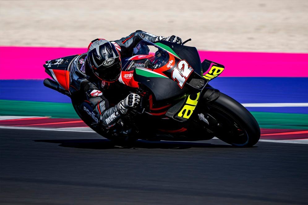 Maverick Vinales Kaget Bisa Langsung Cepat Kendarai Aprilia Maverick Vinales Kaget Bisa Langsung Cepat Kendarai Aprilia