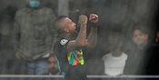 Bikin Sensasi! Vidal Merapat ke Markas Inter Dengan Mobil Jadul Bikin Sensasi! Vidal Merapat ke Markas Inter Dengan Mobil Jadul