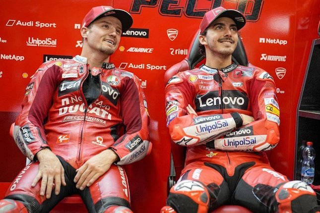 Pecco Bagnaia dan Jack Miller - Desmosedici GP22