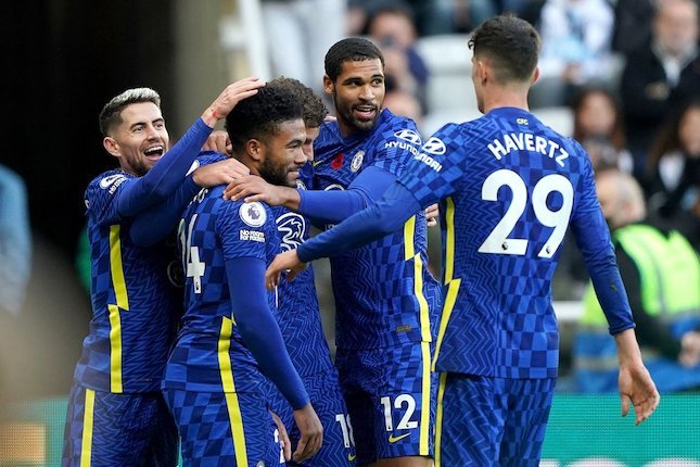 Statistik dan Prediksi Skor Statistik dan Prediksi Skor