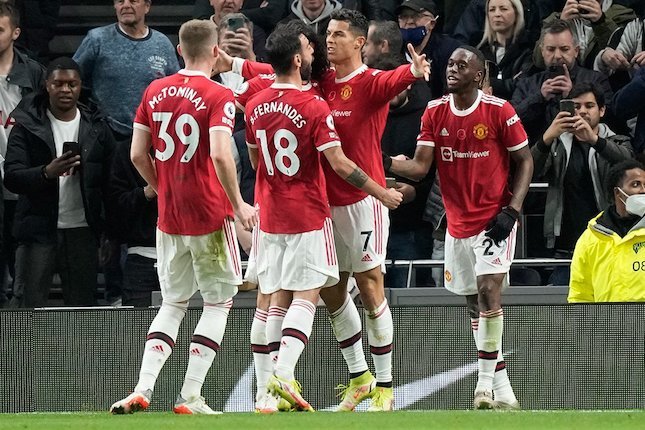 Pujian Messi untuk Ronaldo Pujian Messi untuk Ronaldo