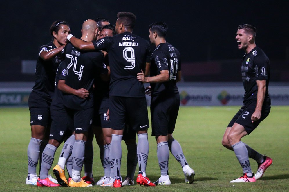 Termasuk Dua Penggawa Persib Bandung, Ini Starting XI Terbaik Pekan Ketujuh BRI Liga 1 2021/2022 Termasuk Dua Penggawa Persib Bandung, Ini Starting XI Terbaik Pekan Ketujuh BRI Liga 1 2021/2022
