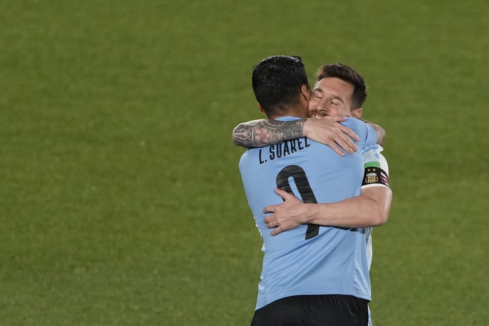 Hasil Pertandingan Argentina vs Uruguay: Skor 3-0 Hasil Pertandingan Argentina vs Uruguay: Skor 3-0
