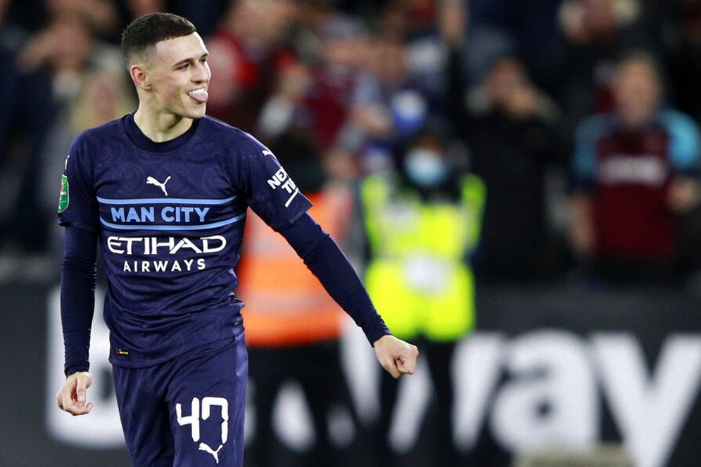 Torres Sudah, Barcelona Ingin Bajak Phil Foden dari Man City?