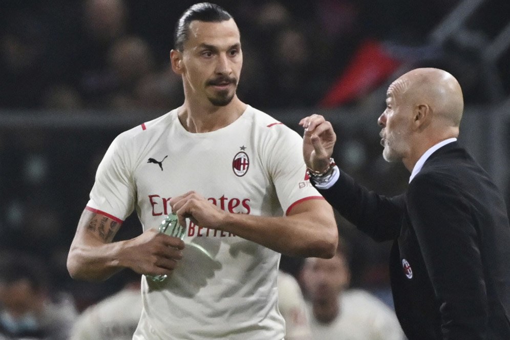 Keluhan Stefano Pioli untuk AC Milan: Mentang-mentang Punya Ibra dan Giroud, Crossing Terus! Keluhan Stefano Pioli untuk AC Milan: Mentang-mentang Punya Ibra dan Giroud, Crossing Terus!