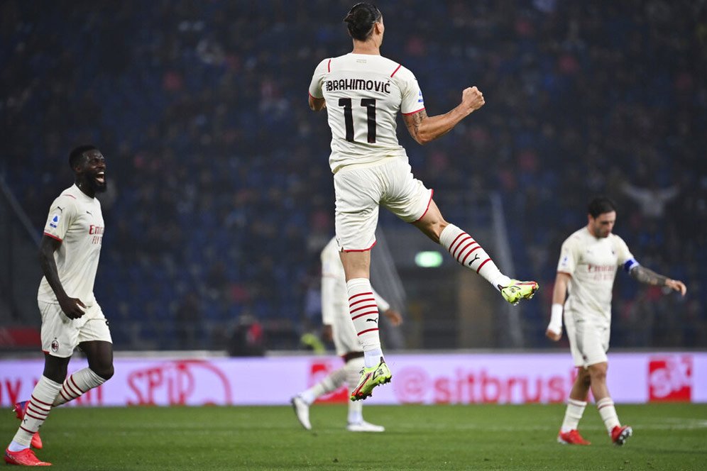 40 Tahun dan 20 Hari, Zlatan Ibrahimovic Pencetak Gol Tertua ke-4 di Serie A 40 Tahun dan 20 Hari, Zlatan Ibrahimovic Pencetak Gol Tertua ke-4 di Serie A