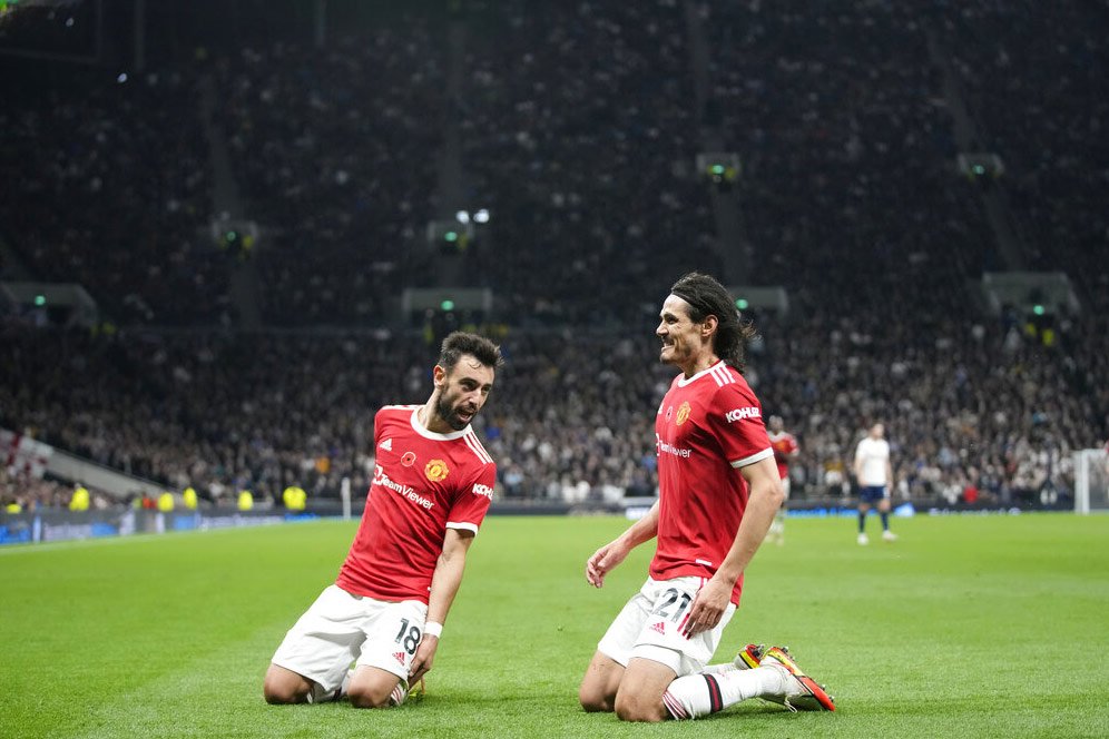 Benarkah Edinson Cavani Menuju Barcelona? Begini Jawaban Xavi Benarkah Edinson Cavani Menuju Barcelona? Begini Jawaban Xavi