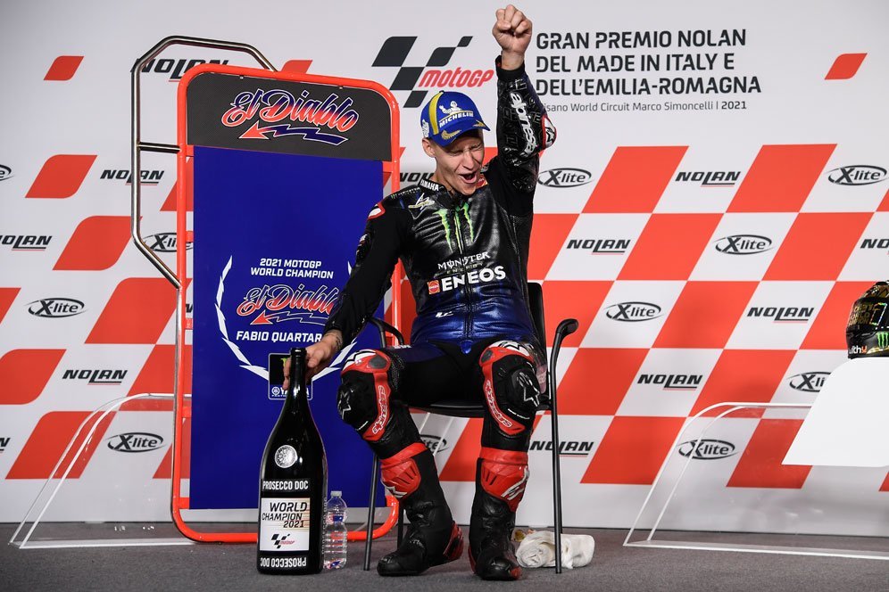 Kesaktian Konsistensi: 6 Momen Sial Ini Gagal Jegal Fabio Quartararo Juarai MotoGP Kesaktian Konsistensi: 6 Momen Sial Ini Gagal Jegal Fabio Quartararo Juarai MotoGP