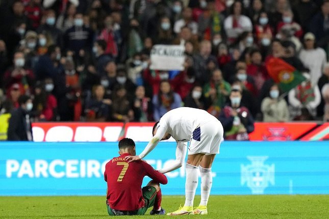 Mitrovic Sindir Ronaldo?