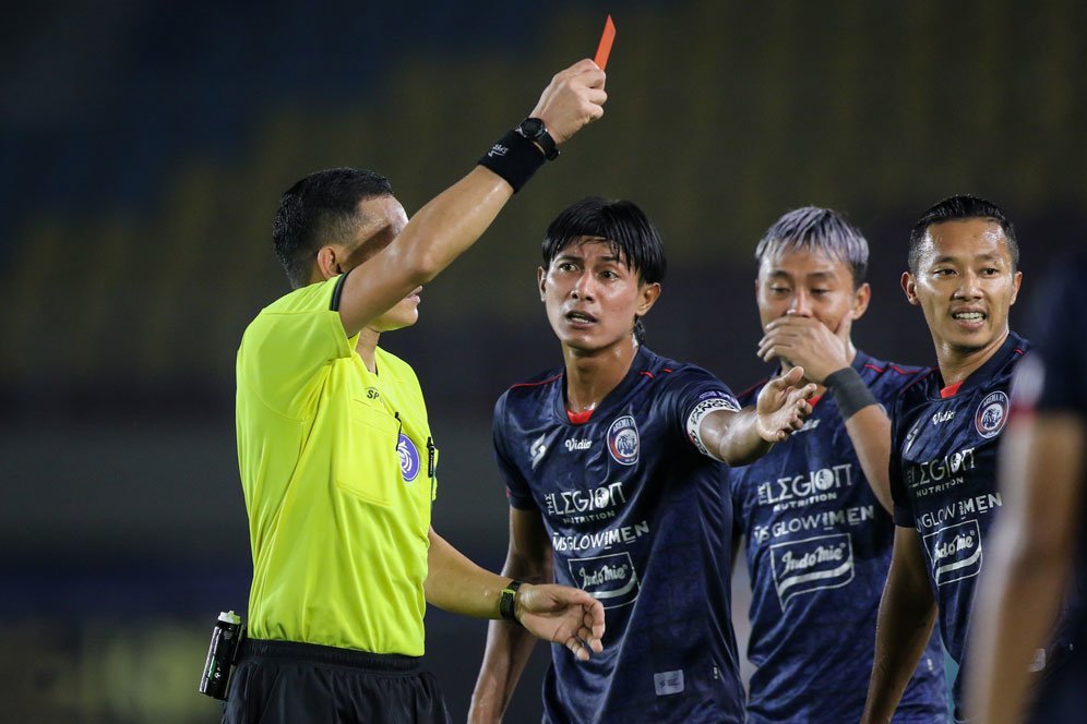 BRI Liga 1 2021/2022: Arema Mulai Bersiap Jelang Seri 3 BRI Liga 1 2021/2022: Arema Mulai Bersiap Jelang Seri 3