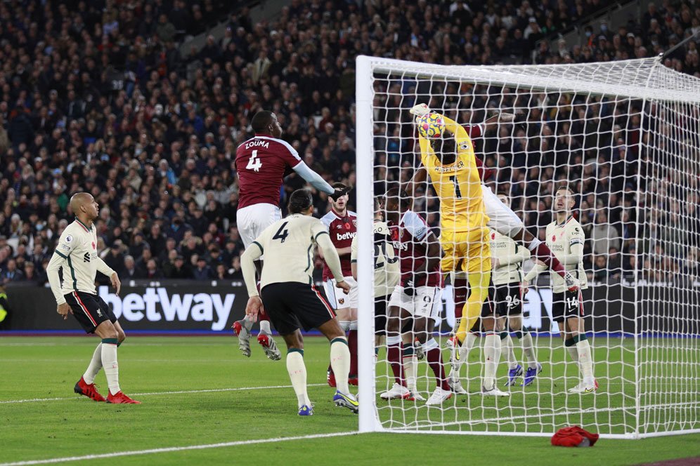 Hasil Pertandingan West Ham vs Liverpool: Skor 3-2 Hasil Pertandingan West Ham vs Liverpool: Skor 3-2