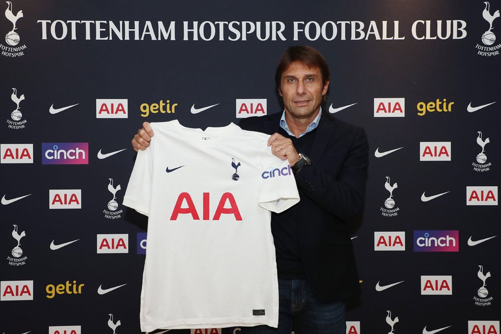 Di Balik Keputusan Antonio Conte Jadi Manajer Tottenham: Pelarian Karena Gagal Latih MU? Di Balik Keputusan Antonio Conte Jadi Manajer Tottenham: Pelarian Karena Gagal Latih MU?