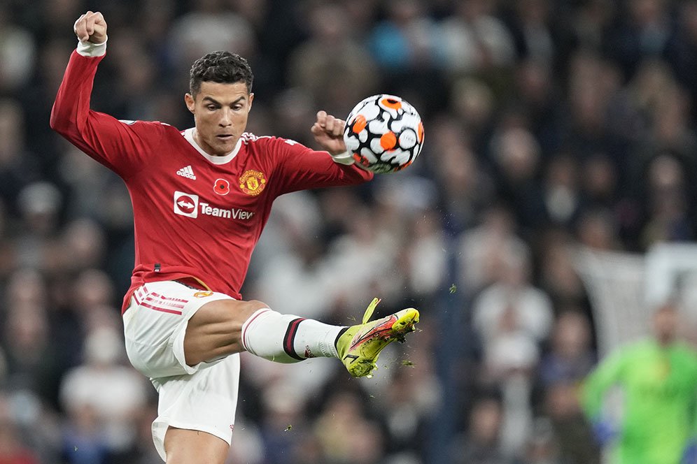 Manchester United Sukses Kalahkan Tottenham, Ronaldo Bungkam Kritikus! Manchester United Sukses Kalahkan Tottenham, Ronaldo Bungkam Kritikus!