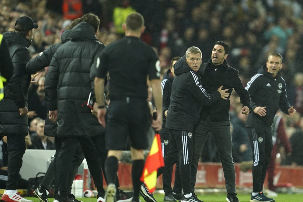 Ribut dengan Arteta, Ini Penjelasan Jurgen Klopp Ribut dengan Arteta, Ini Penjelasan Jurgen Klopp
