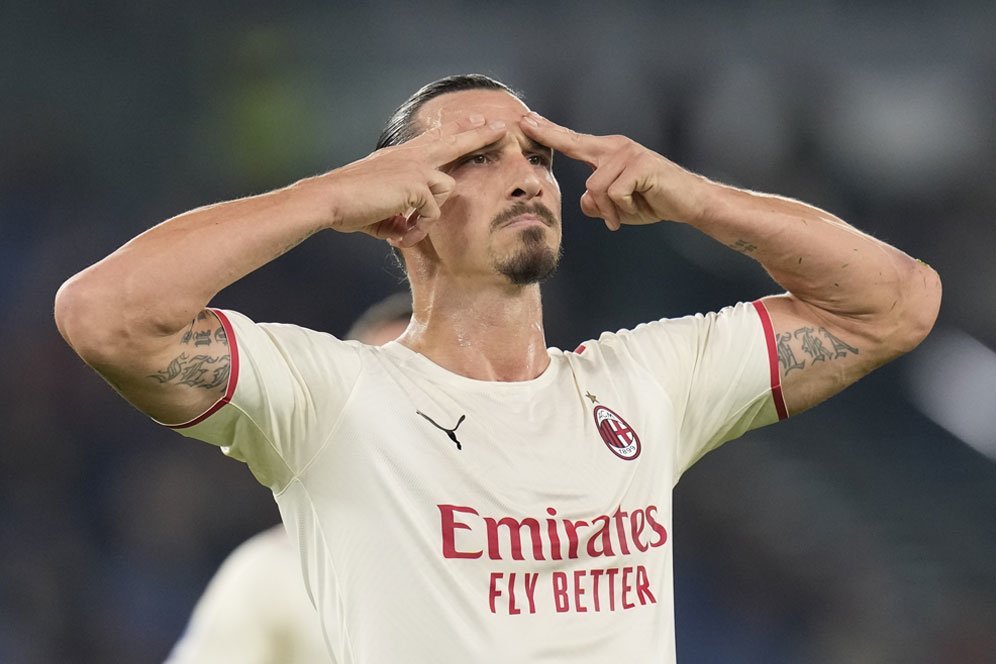 Ibrahimovic Bicara Soal Bek Serie A: Dulu Lebih Keras dan Tidak Ada VAR Ibrahimovic Bicara Soal Bek Serie A: Dulu Lebih Keras dan Tidak Ada VAR