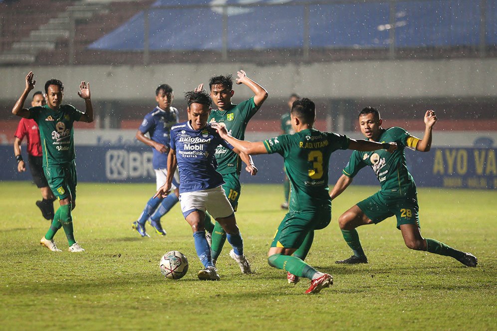 BRI Liga 1: Robert Alberts Kecewa Berat Persib Dipermalukan Persebaya BRI Liga 1: Robert Alberts Kecewa Berat Persib Dipermalukan Persebaya