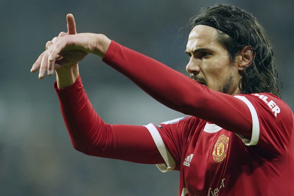 Fabrizio Romano: Edinson Cavani Bakal Cabut dari MU Fabrizio Romano: Edinson Cavani Bakal Cabut dari MU