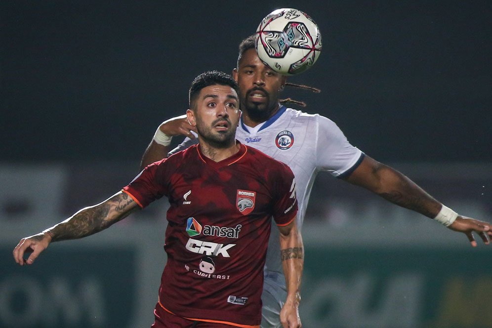 Bekuk Borneo FC, Arema FC Jadi Runner Up Sementara BRI Liga 1 2021/22 Bekuk Borneo FC, Arema FC Jadi Runner Up Sementara BRI Liga 1 2021/22