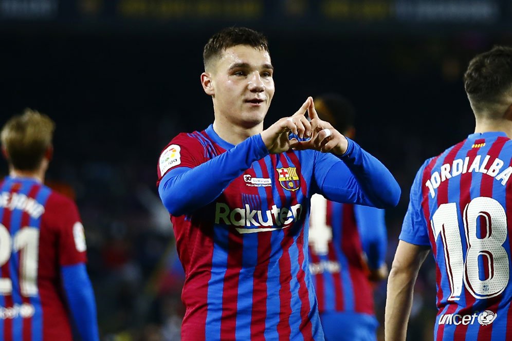 5 Pelajaran dari Kemenangan Barcelona vs Elche: Generasi Emas Barcelona yang Baru Telah Lahir! 5 Pelajaran dari Kemenangan Barcelona vs Elche: Generasi Emas Barcelona yang Baru Telah Lahir!