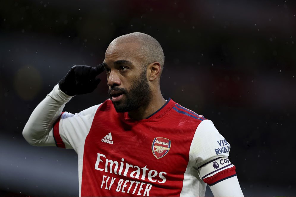 Arsenal Berikan Ban Kapten untuk Lacazette, Kemunduran Besar! Arsenal Berikan Ban Kapten untuk Lacazette, Kemunduran Besar!