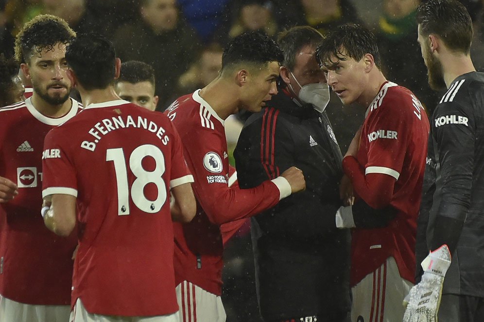 Benar-Benar Krisis! MU Ternyata Cuma Punya 7 Pemain untuk Lawan Brighton Benar-Benar Krisis! MU Ternyata Cuma Punya 7 Pemain untuk Lawan Brighton
