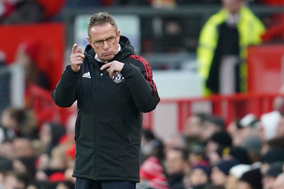 Sepakat dengan Jurgen Klopp, Ralf Rangnick Isyaratkan MU Takkan Rekrut Pemain yang Belum Vaksin Sepakat dengan Jurgen Klopp, Ralf Rangnick Isyaratkan MU Takkan Rekrut Pemain yang Belum Vaksin