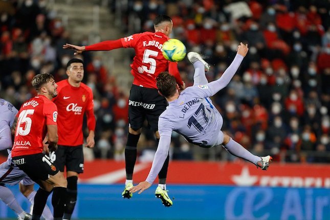 Head-to-Head dan Performa