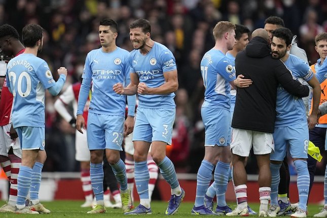Bandingkan dengan Man City Bandingkan dengan Man City