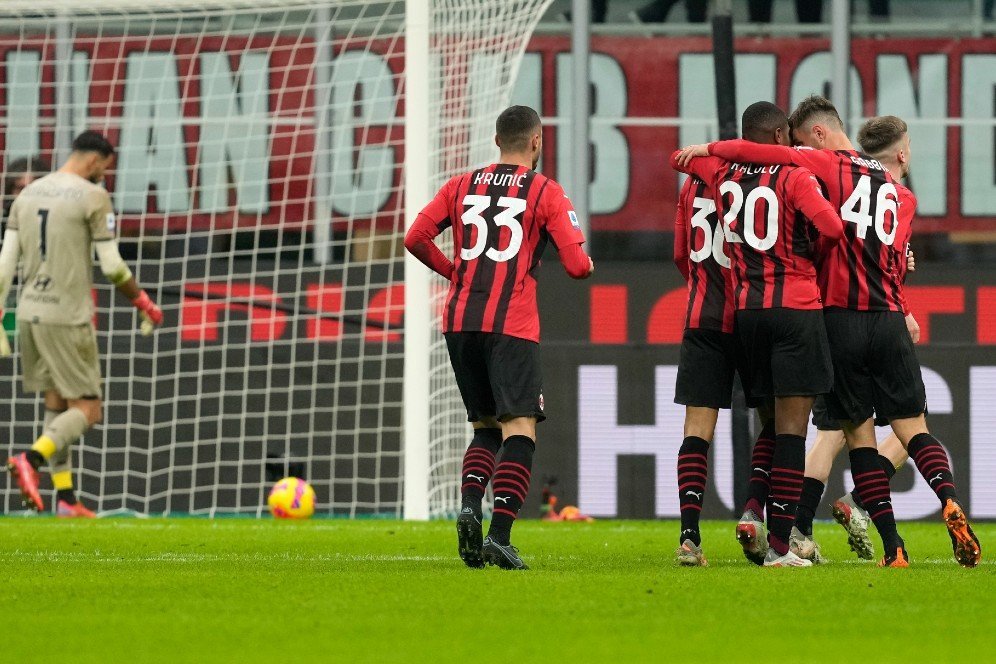 5 Pelajaran Laga AC Milan vs AS Roma: Ketika Skuad Compang-Camping Malah Membawa Berkah 5 Pelajaran Laga AC Milan vs AS Roma: Ketika Skuad Compang-Camping Malah Membawa Berkah