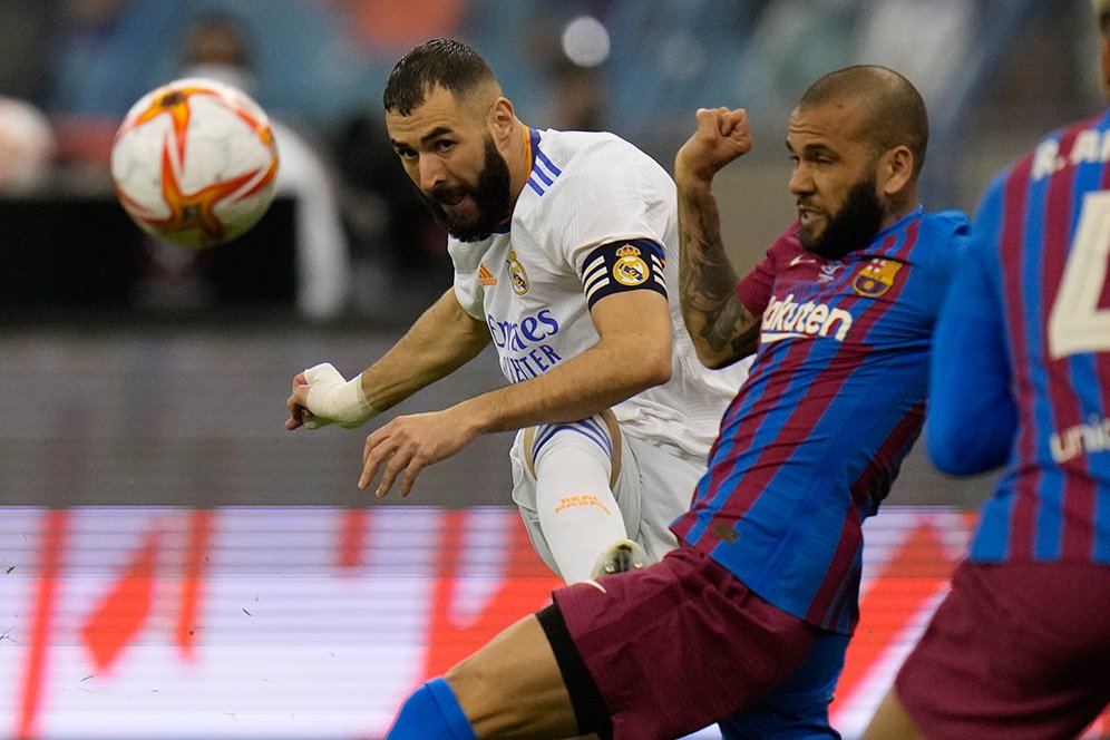 Bahkan Xavi Ucapkan Selamat untuk Karim Benzema Bahkan Xavi Ucapkan Selamat untuk Karim Benzema