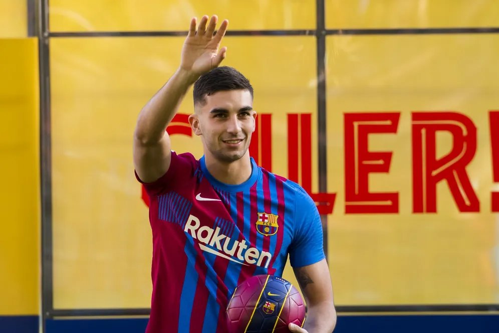 Bakal Konyol Jika Barcelona Tidak Bisa Daftarkan Ferran Torres Bakal Konyol Jika Barcelona Tidak Bisa Daftarkan Ferran Torres