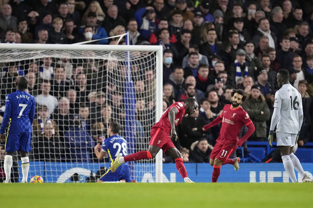 Azpilicueta Emosi Mane Cuma Dikartu Kuning di Laga Chelsea vs Liverpool Azpilicueta Emosi Mane Cuma Dikartu Kuning di Laga Chelsea vs Liverpool