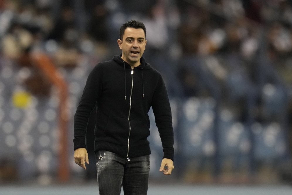 Senyum Lebar Xavi Lihat Barcelona Habisi Napoli Senyum Lebar Xavi Lihat Barcelona Habisi Napoli