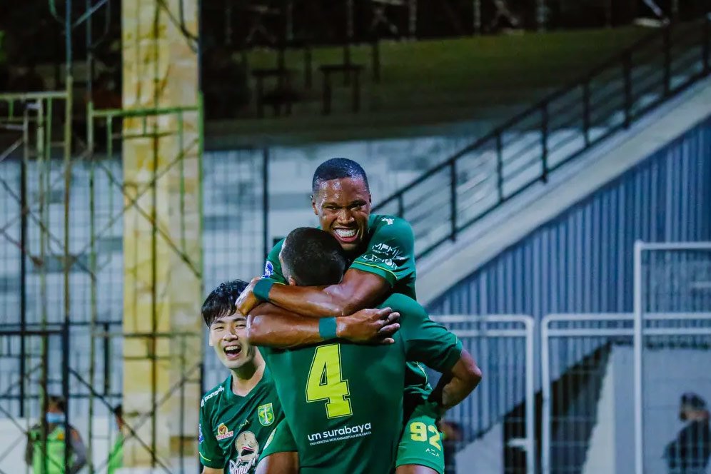 BRI Liga 1: Hadapi Persiraja, Persebaya Genjot Arsenio Valpoort BRI Liga 1: Hadapi Persiraja, Persebaya Genjot Arsenio Valpoort