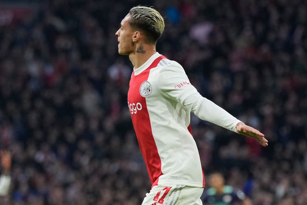 Agen Desak Ajax agar Lepas Antony ke Manchester United Agen Desak Ajax agar Lepas Antony ke Manchester United