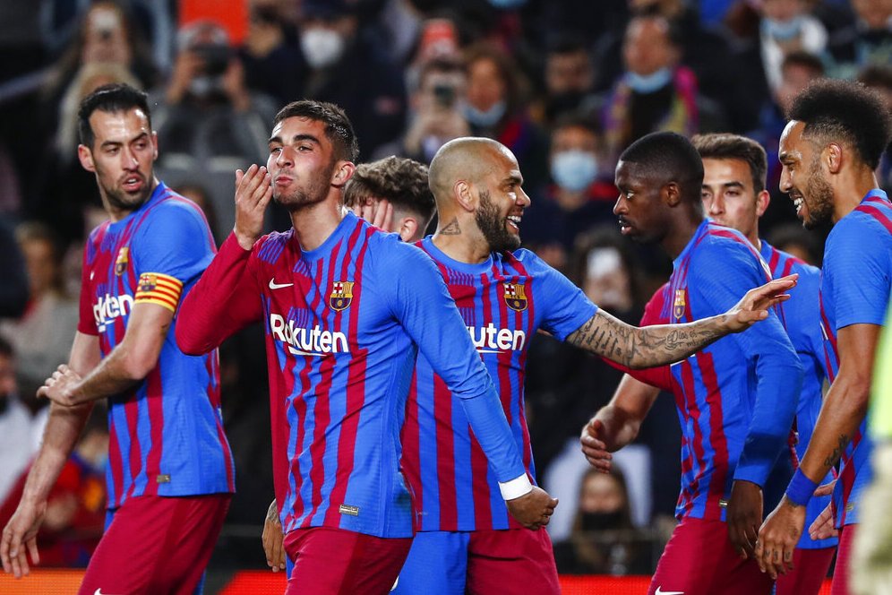 7 Pemain yang Menjadi Tulang Punggung Barcelona Era Xavi 7 Pemain yang Menjadi Tulang Punggung Barcelona Era Xavi