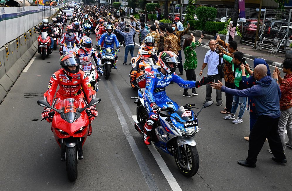 Alex Rins Merasa Bagai Justin Bieber Gara-Gara Fans MotoGP Indonesia yang Heboh Alex Rins Merasa Bagai Justin Bieber Gara-Gara Fans MotoGP Indonesia yang Heboh