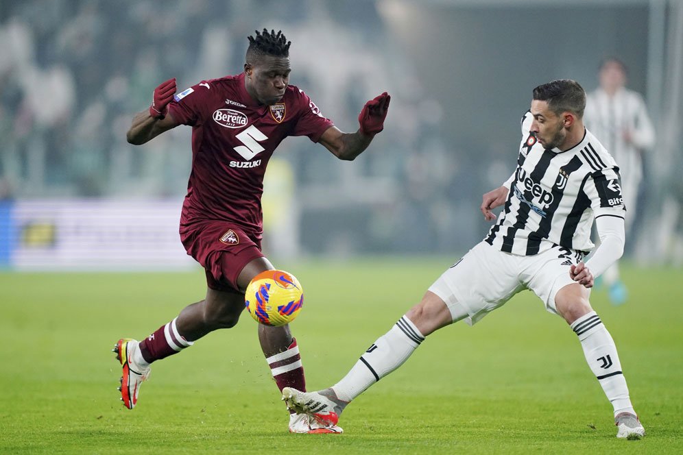 Perkuat Lini Pertahanan, Liverpool Impor Bek dari Italia? Perkuat Lini Pertahanan, Liverpool Impor Bek dari Italia?